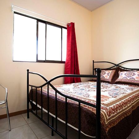 Flor De Katty Hostel Airport Río Segundo Eksteriør billede